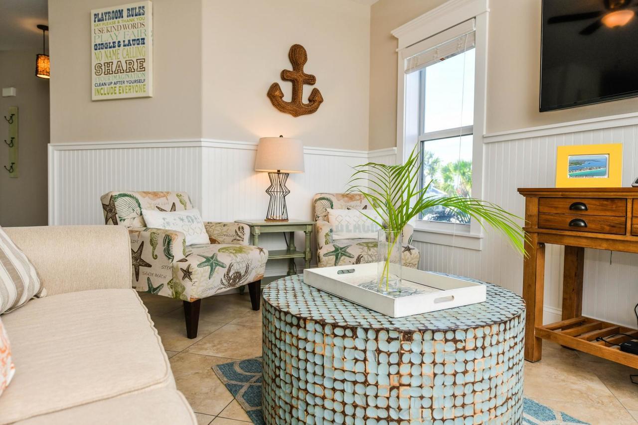 Nautical Tides Villa Bradenton Beach Exterior photo